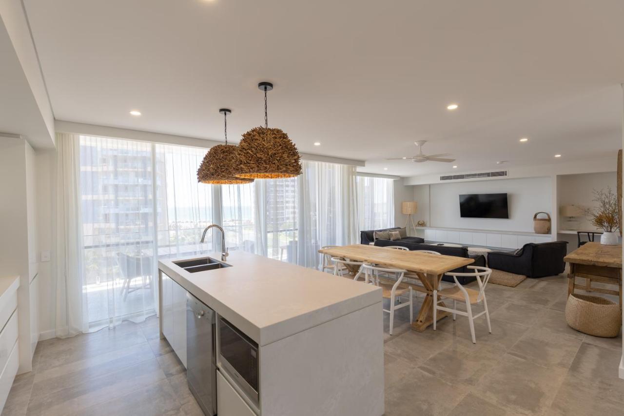 Astina Suites, フォースター エクステリア 写真